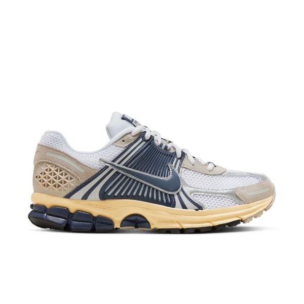 NIKE ZOOM VOMERO 5