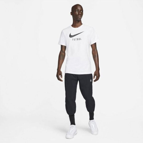 M NK SWSH FTBL SCCR TEE