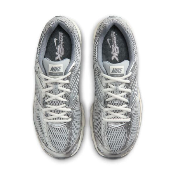 NIKE AIR MAX MOTO 2K