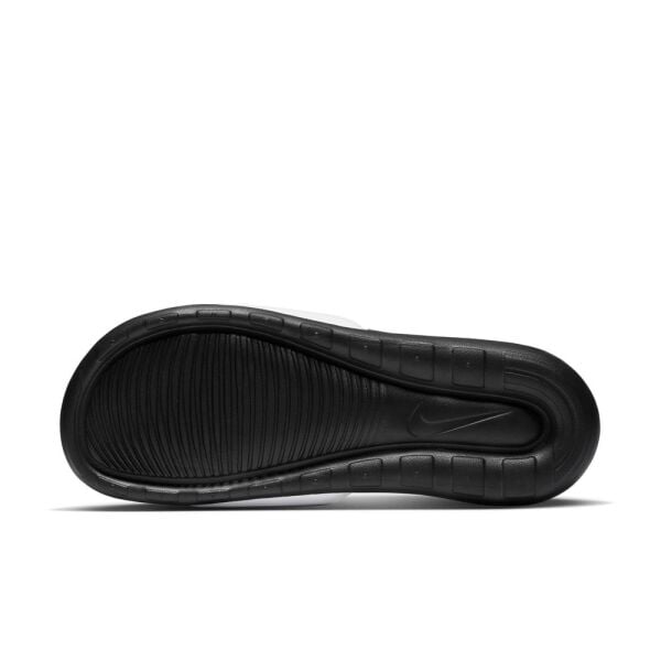 NIKE VICTORI ONE SLIDE