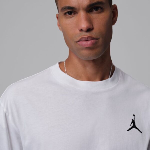 M J JUMPMAN EMB SS CREW