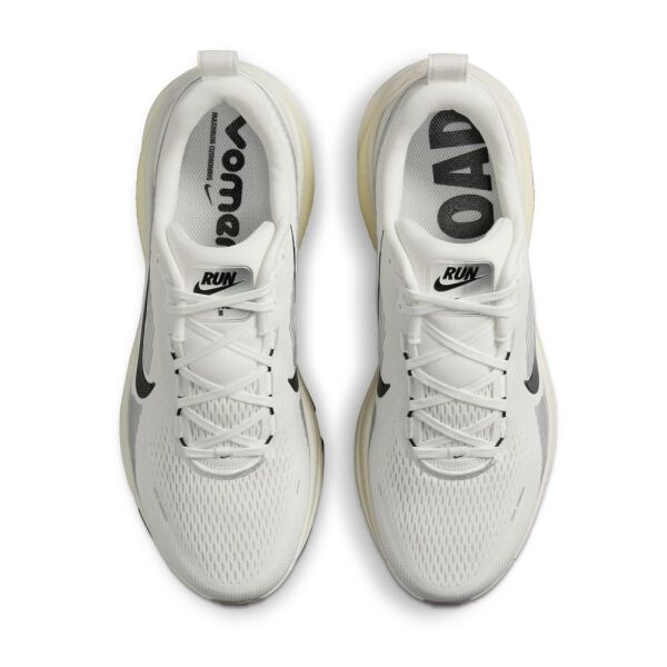NIKE VOMERO 18