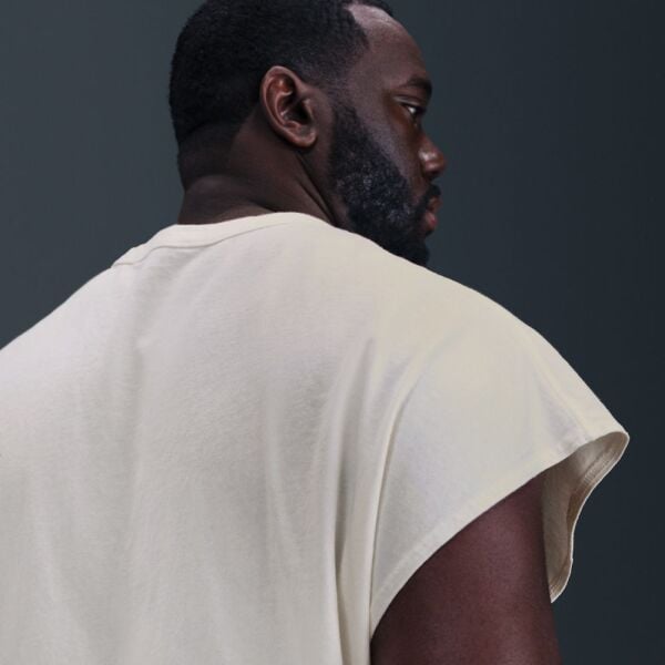 U NSW TEE SLVLS HOT ONES