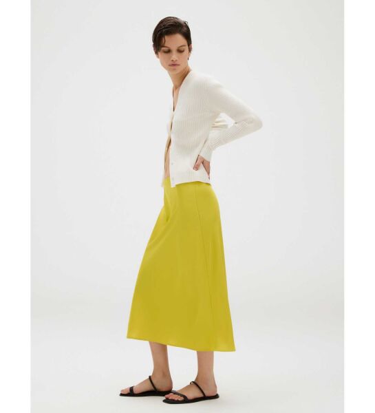 MATTE SHINE SATIN MIDI SKIRT