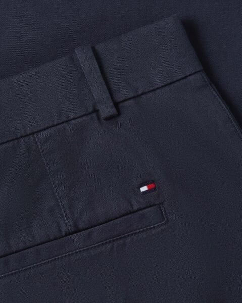 STRETCH GMD SLIM STRAIGHT CHIN