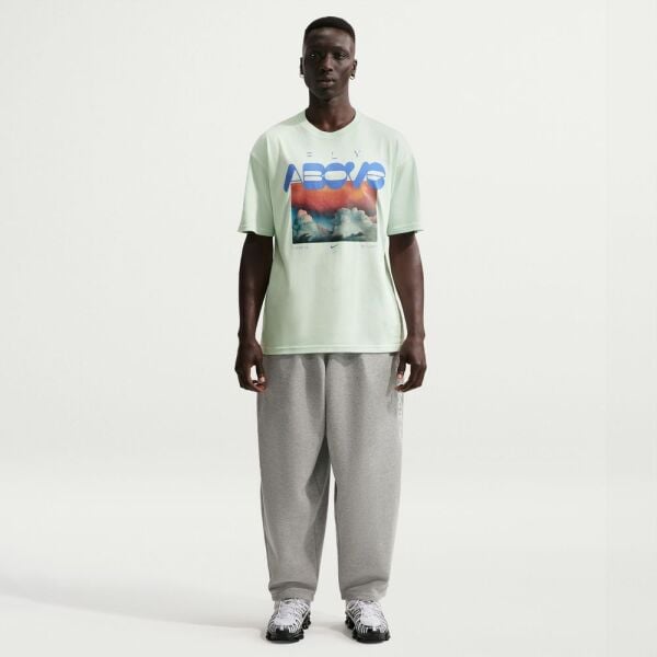 U NSW TEE LSE FLY ABOVE