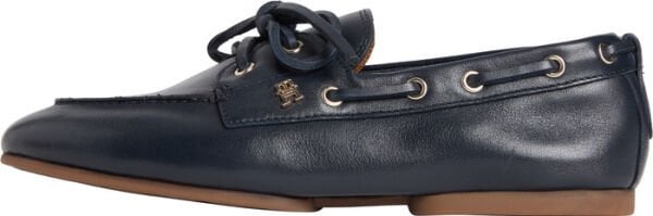 TH SLEEK LEATHER BOAT SHOE