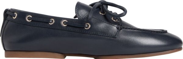 TH SLEEK LEATHER BOAT SHOE
