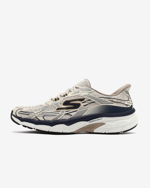 GO RUN ARCH FIT 2.0