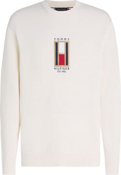 GRAPHIC CREW NECK