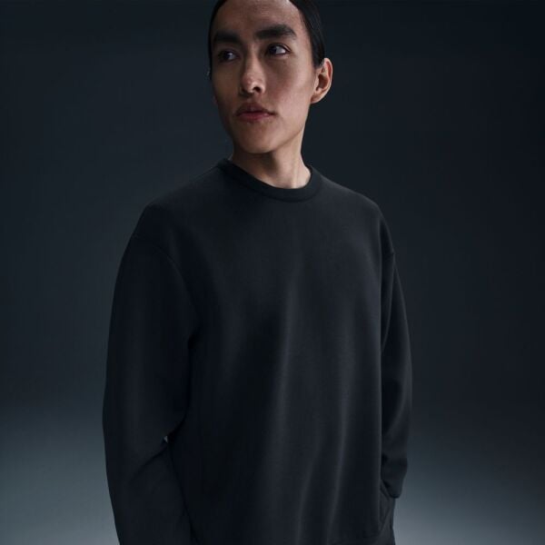 M NK DF 24.7 IS CREW