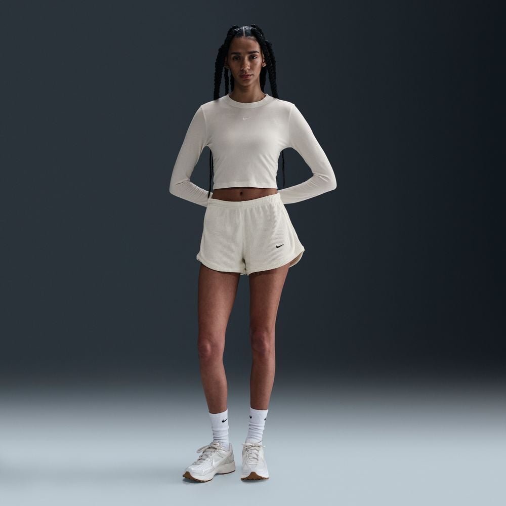 W NSW NK CHLL WFL MR 3'' SHORT