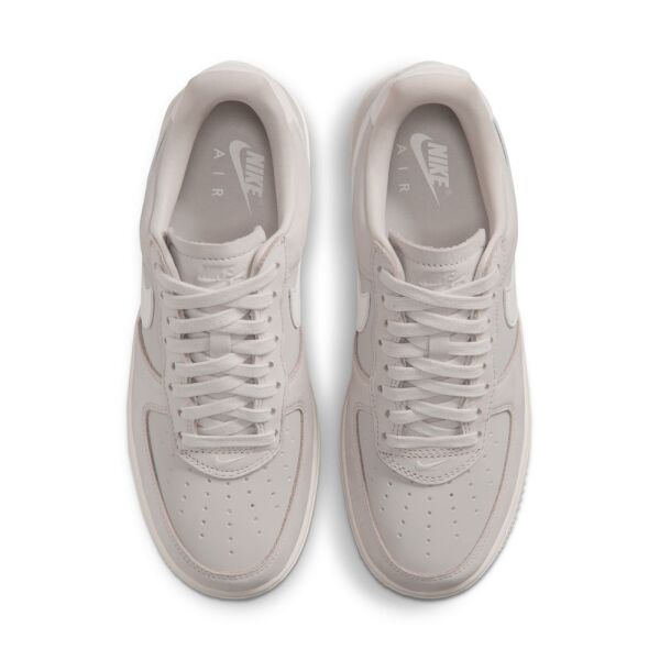 W  AIR FORCE 1 RETRO PRM ESS