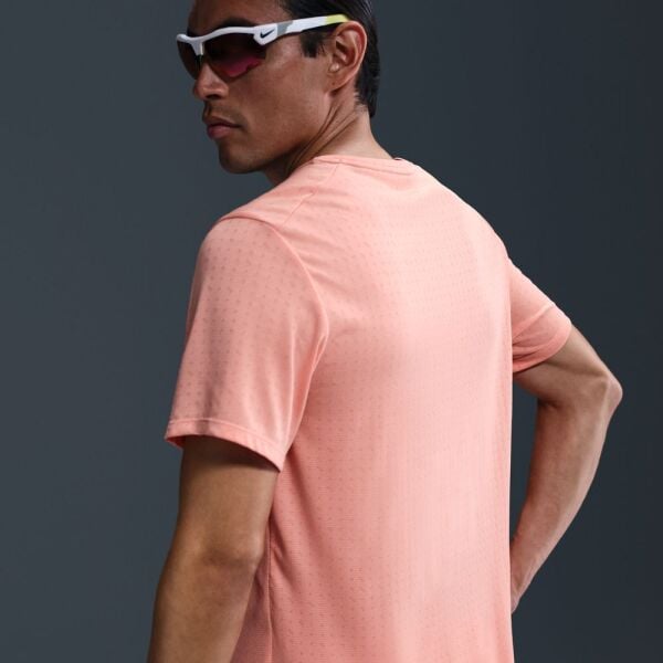 M NK DF BREATHE MILER SS TOP