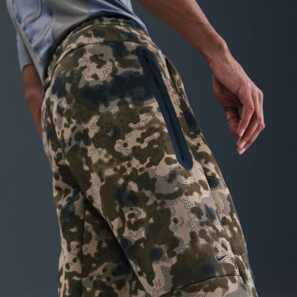 M NK TECH FLC OH PANT CAMO