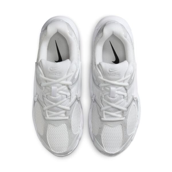 W NIKE V5 RNR