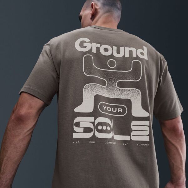 U NSW TEE M90 OC MED GFX BR