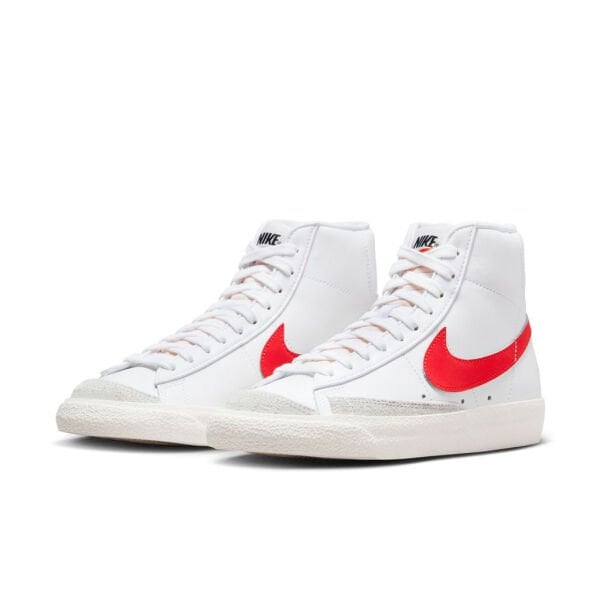 W BLAZER MID  77