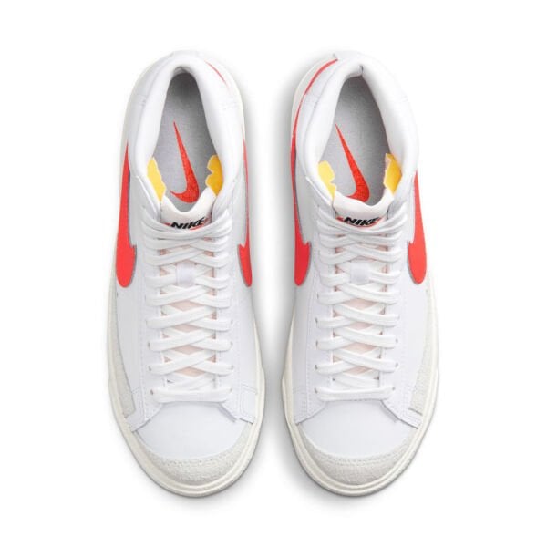 W BLAZER MID  77