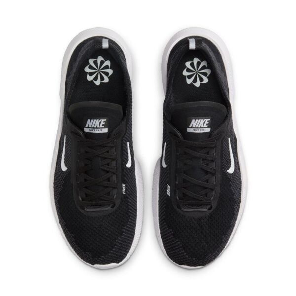 W NIKE FREE 2025