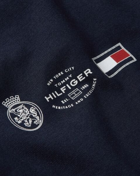 SMALL CREST OUTLINE TEE