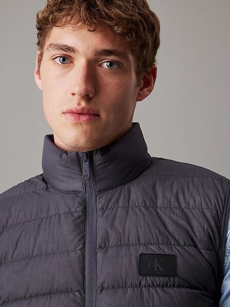 UL DOWN VEST