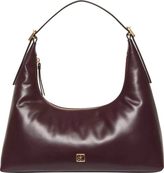 EMBLEM LEATHER SHOULDER BAG
