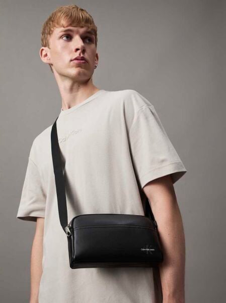 MONO LOGO CAMERA BAG 22