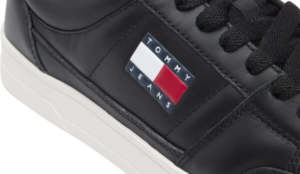 TJM THE GREENWICH NEW ESS