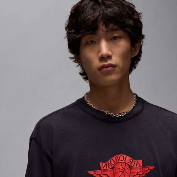 M J RARE AIR WSH 85 SS CREW