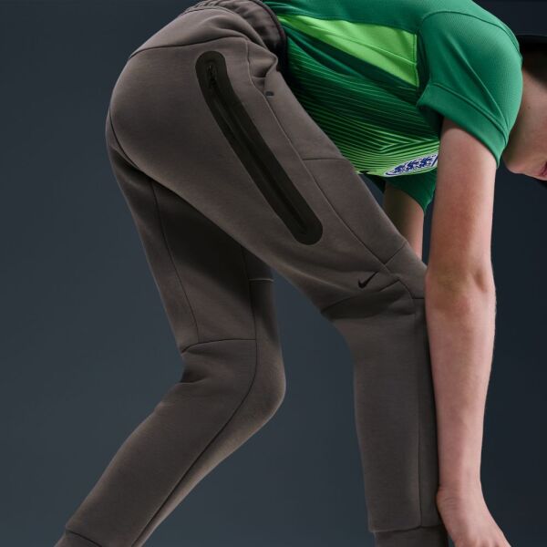 B NSW TCH FLC JGGR - PD