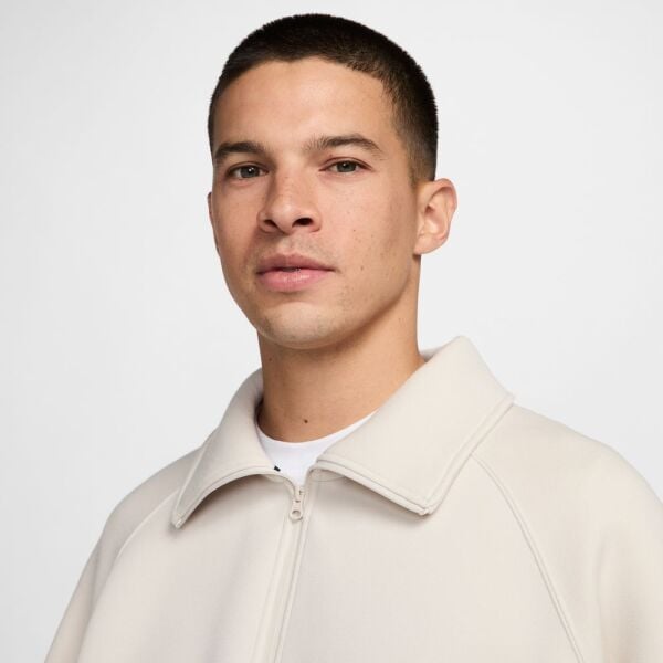 M NK TCH FLC HZ TOP RI