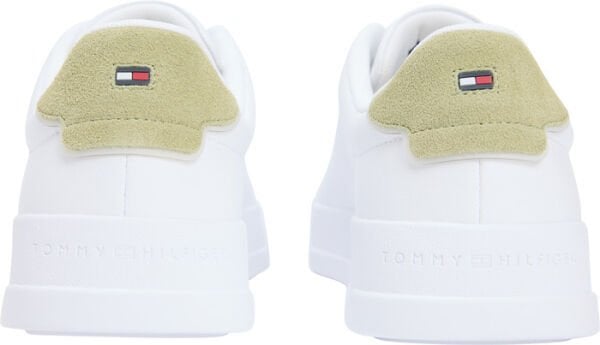 TH COURT LTH DETAIL ESS