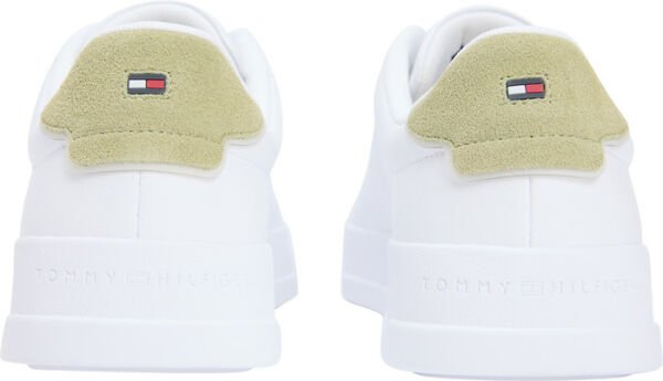 TH COURT LTH DETAIL ESS