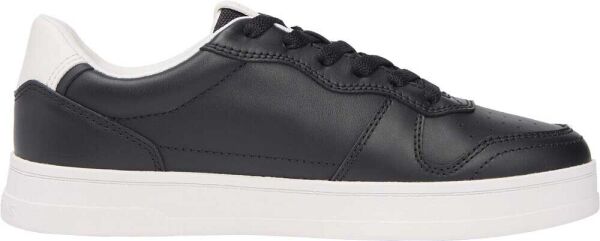 THE GREENWICH LEATHER