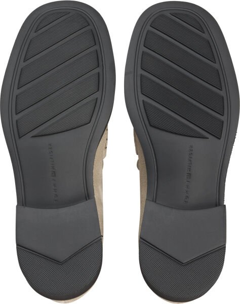 TASSEL SQUARISH TOE SUEDE LOAF