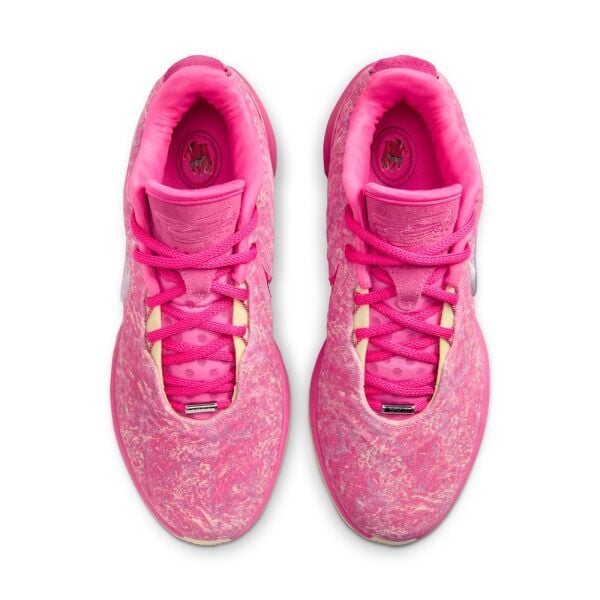 LEBRON XXI