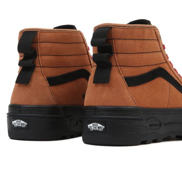 UA Sentry SK8-Hi WC