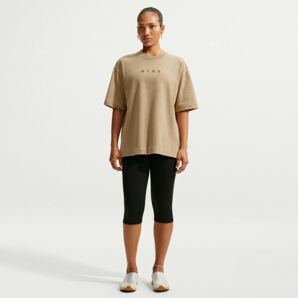 W NSW NK LUXE RLX TEE FA26