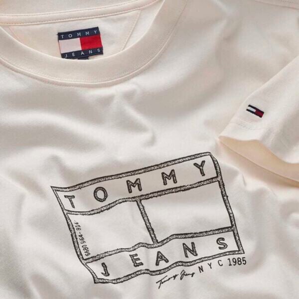 TJM REG CENTER FLAG SS TEE