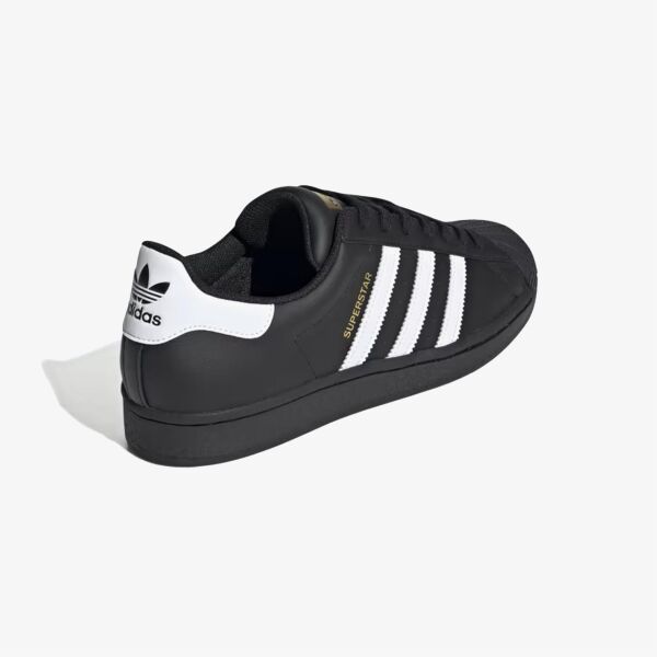 SUPERSTAR