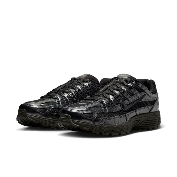 W NIKE P-6000