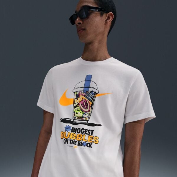 U NSW TEE OC SOLE FOOD HBR
