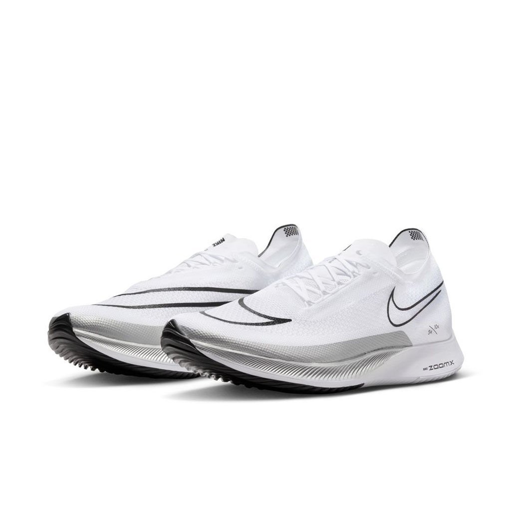 NIKE ZOOMX STREAKFLY