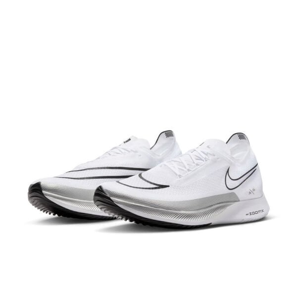 NIKE ZOOMX STREAKFLY