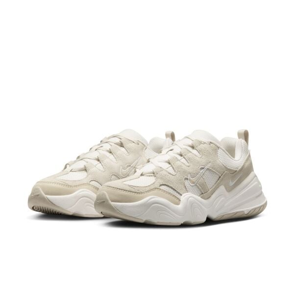 W NIKE TECH HERA