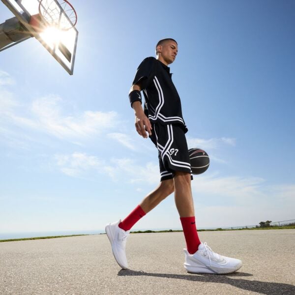 NIKE PRECISION VII