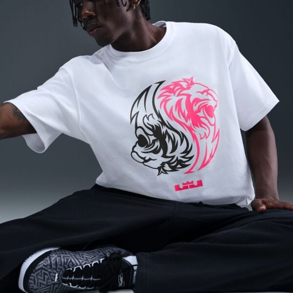 LBJ M NK TEE M90
