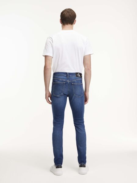 SLIM TAPER