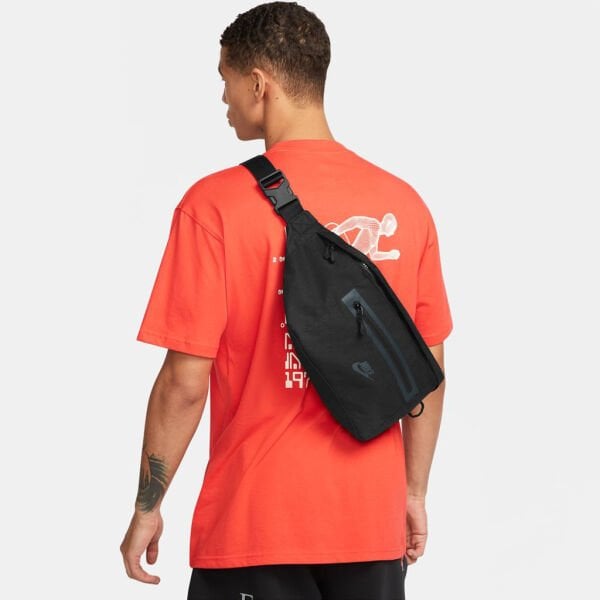 NK ELMNTL PRM WAISTPACK